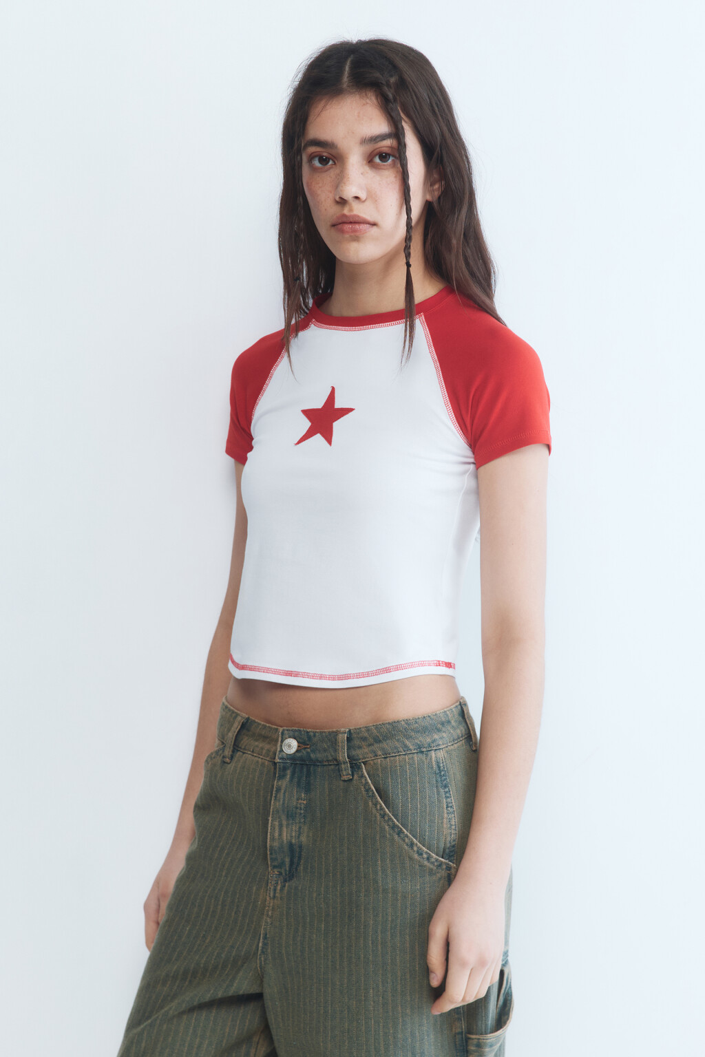 Футболка-топ с вышивкой на груди - цвет красный - 3