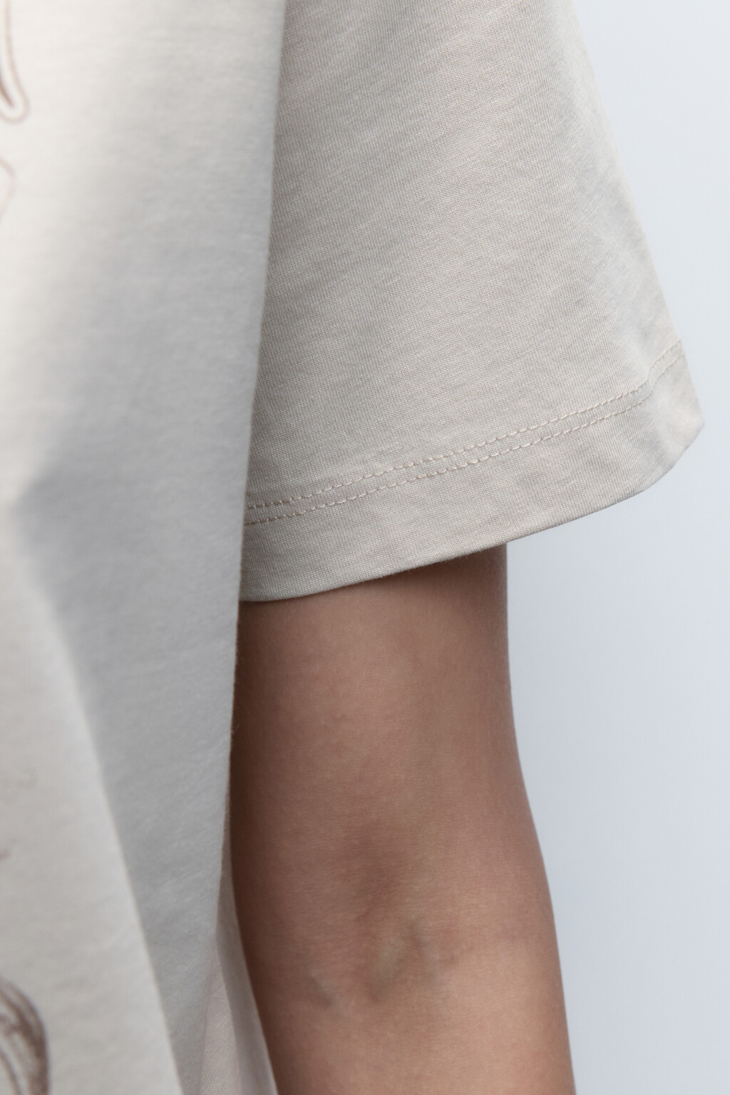 Футболка хлопковая с принтом - цвет бежевый - 7