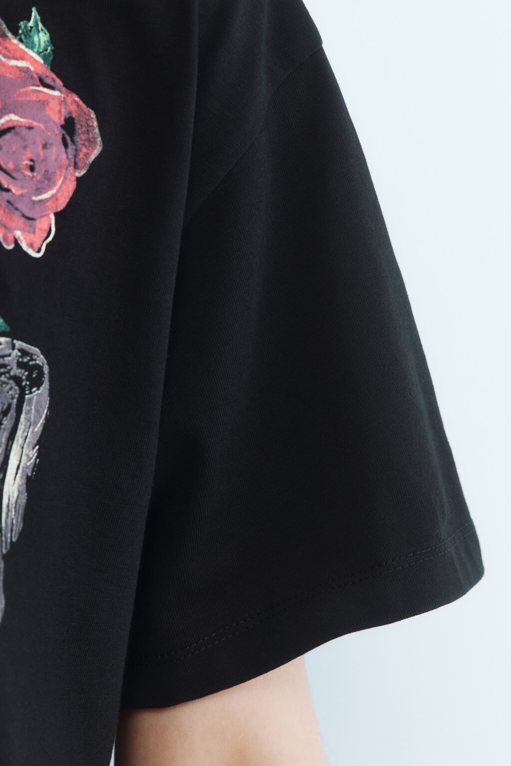 Футболка укороченная с длинной бахромой - цвет черный - 7