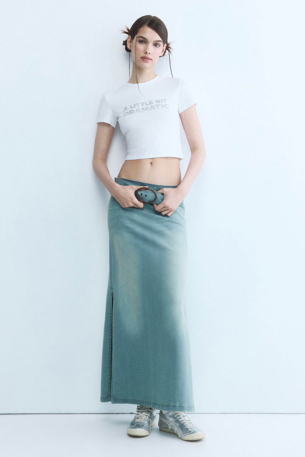 Футболка-топ вискозная со стразами - цвет белый - 5