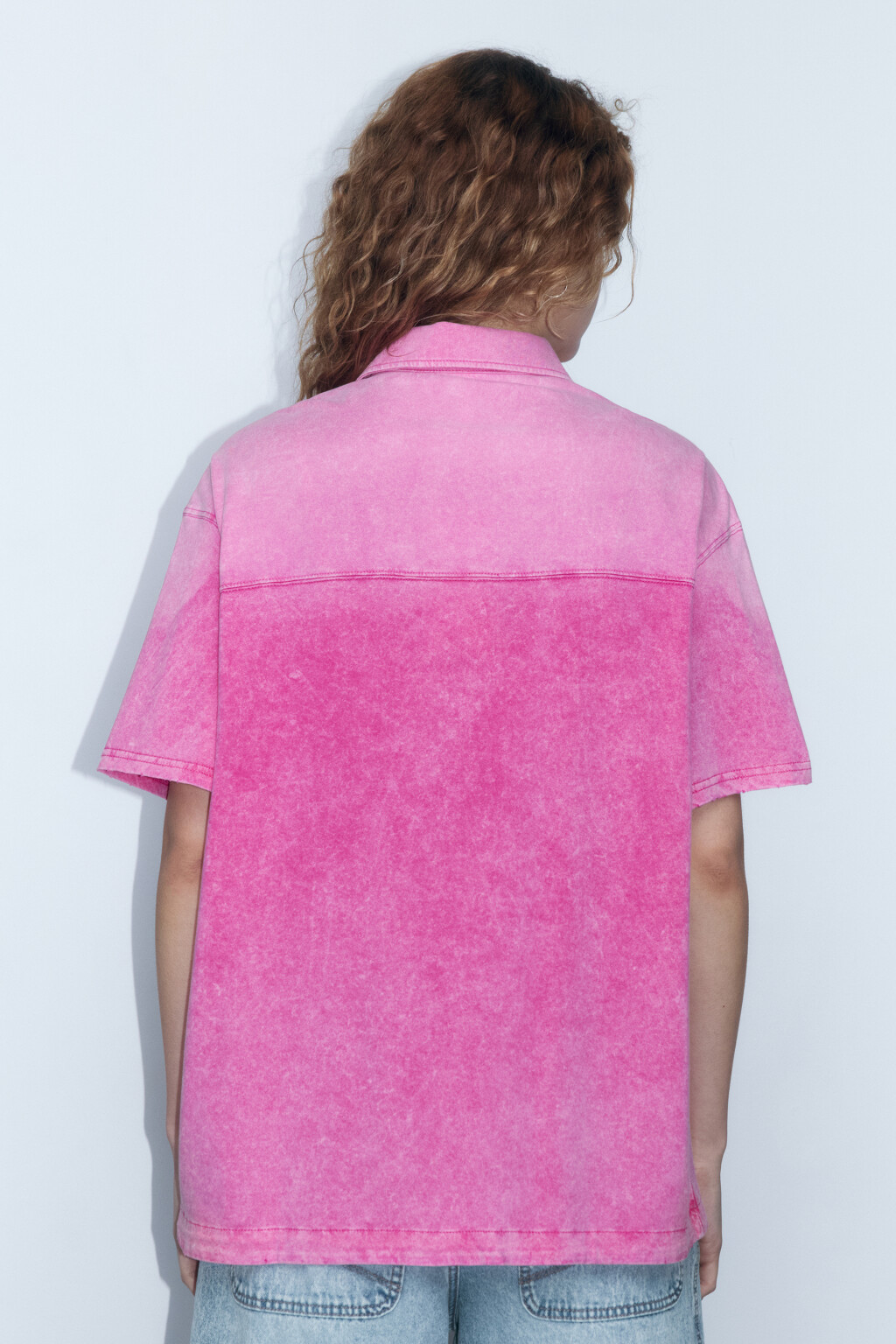 Рубашка из вареного трикотажа с градиентом - цвет розовый - 4
