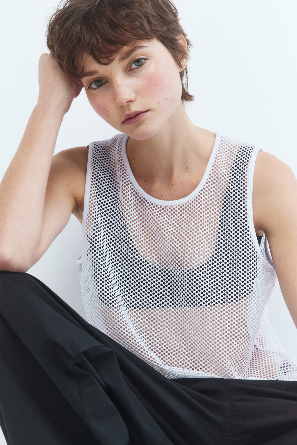 Майка свободная из сетки - цвет белый - 1