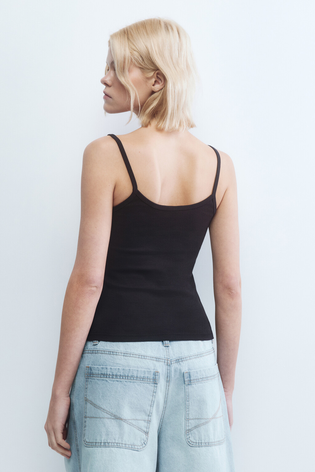 Майка-топ на бретельках с принтом - цвет черный - 4