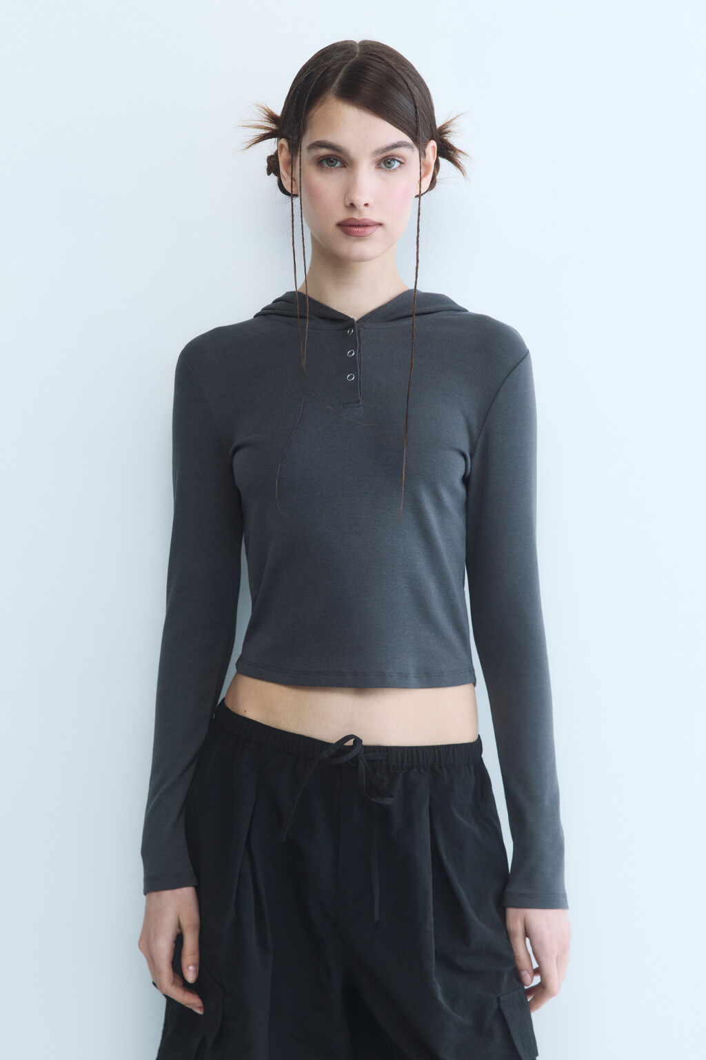 Лонгслив облегающий с капюшоном - цвет серый - 3