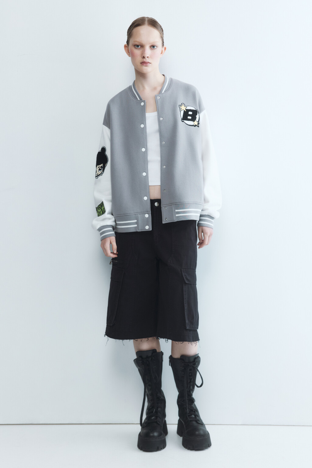 Толстовка-бомбер oversize с патчами - цвет серый - 5