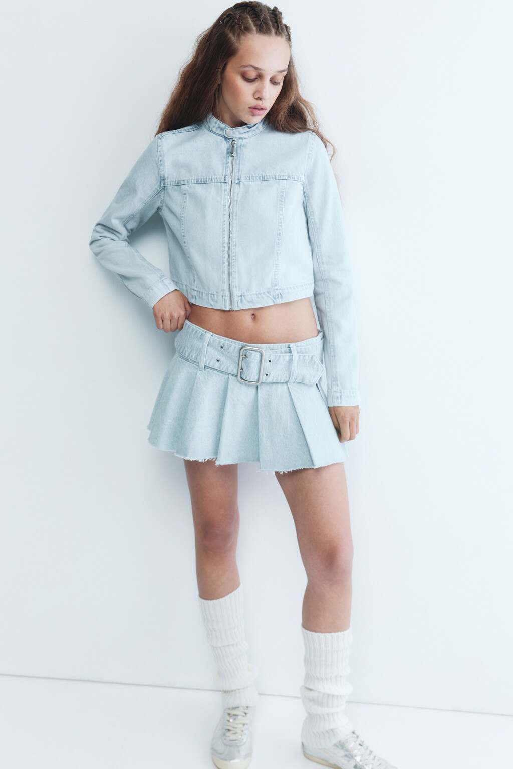 Куртка джинсовая укороченная на молнии - цвет голубой - 4