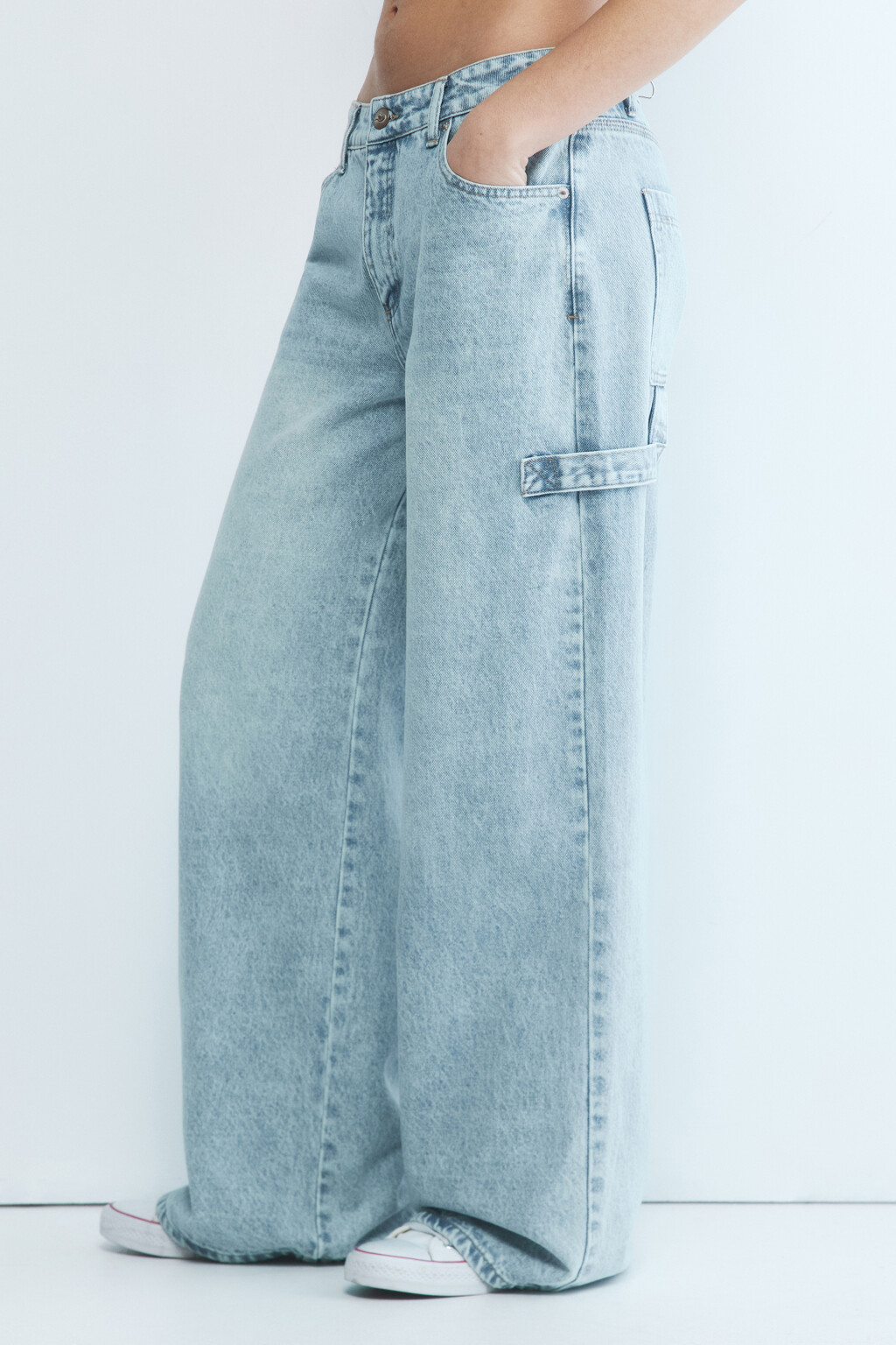 Джинсы широкие с декоративной петлей - цвет голубой - 3