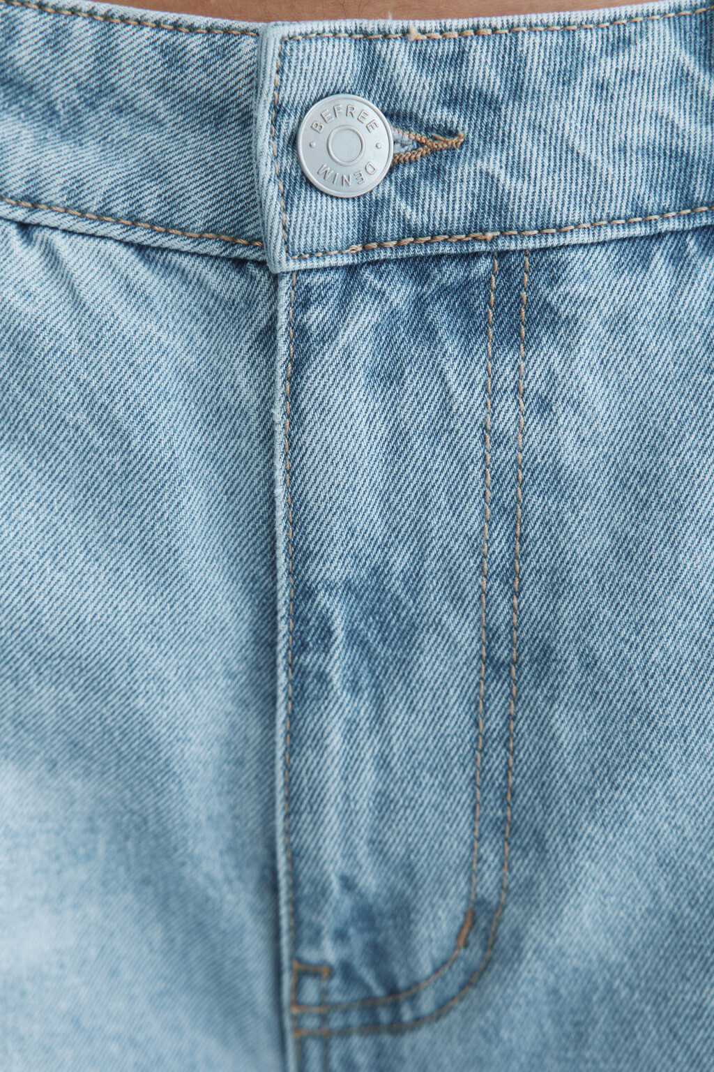 Шорты-бермуды джинсовые с низкой посадкой - цвет голубой - 6