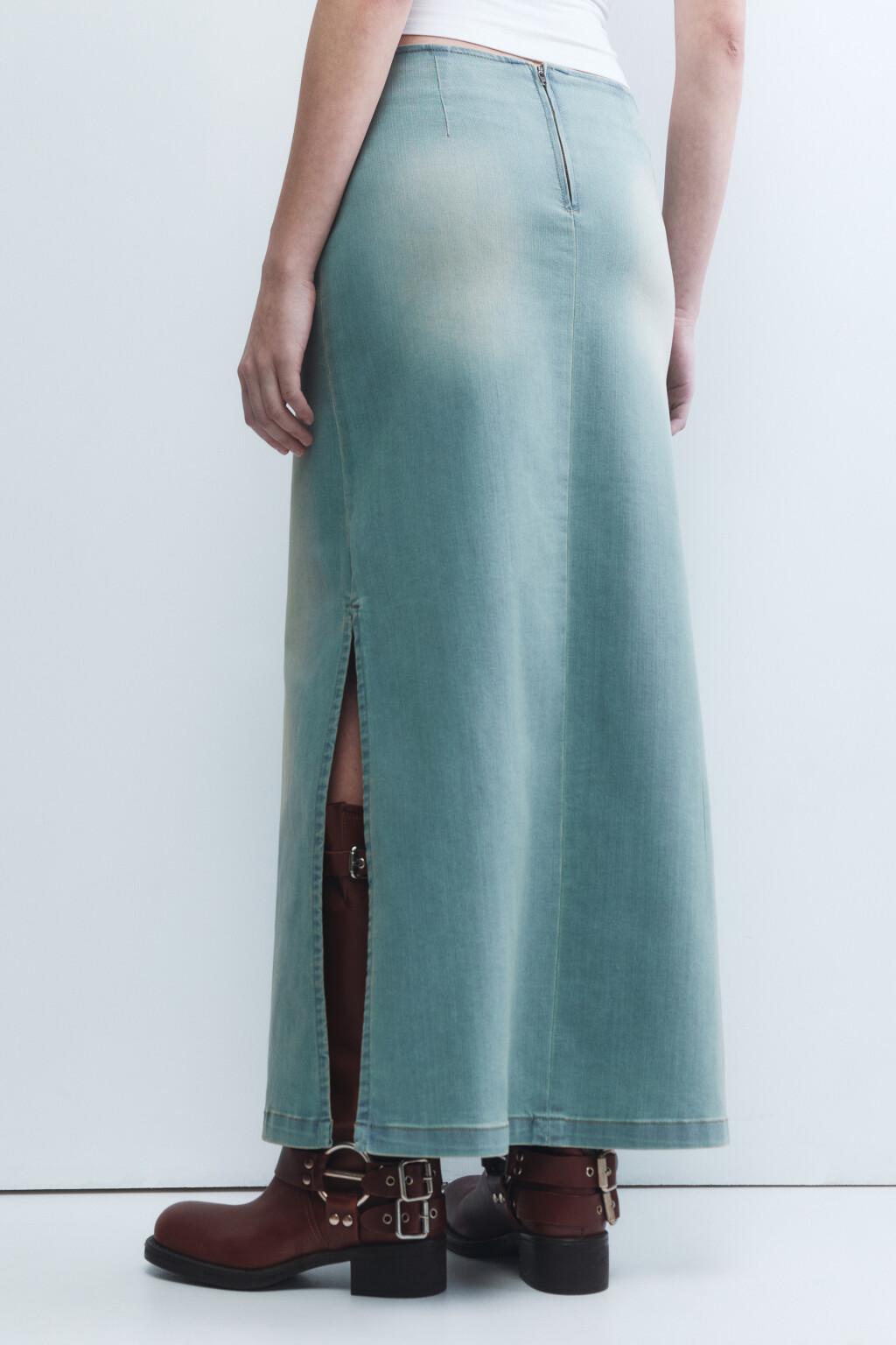 Юбка миди джинсовая прямая с ремнем - цвет синий - 3