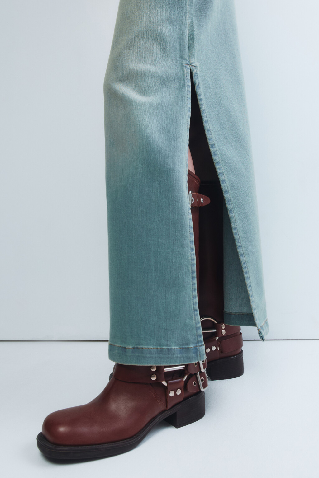 Юбка миди джинсовая прямая с ремнем - цвет синий - 6