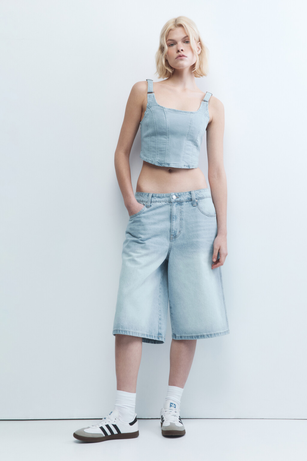 Топ-корсет джинсовый на широких лямках - цвет голубой - 5