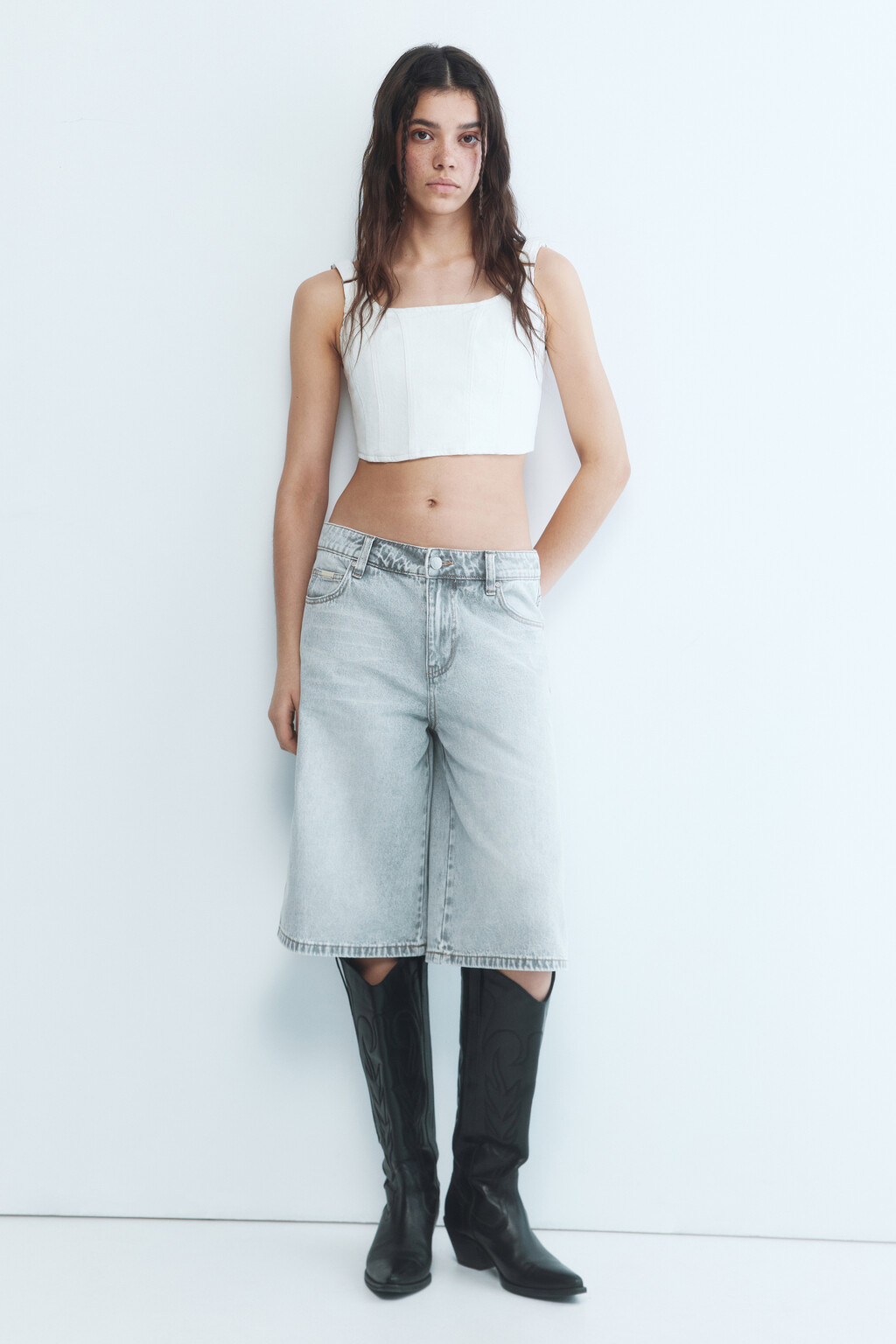 Топ-корсет джинсовый на широких лямках - цвет белый - 5