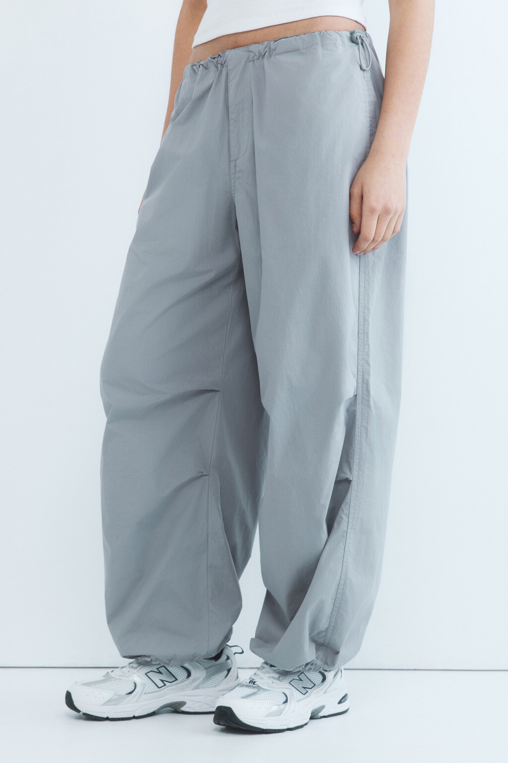 Брюки-парашюты с низкой посадкой - цвет серый - 3