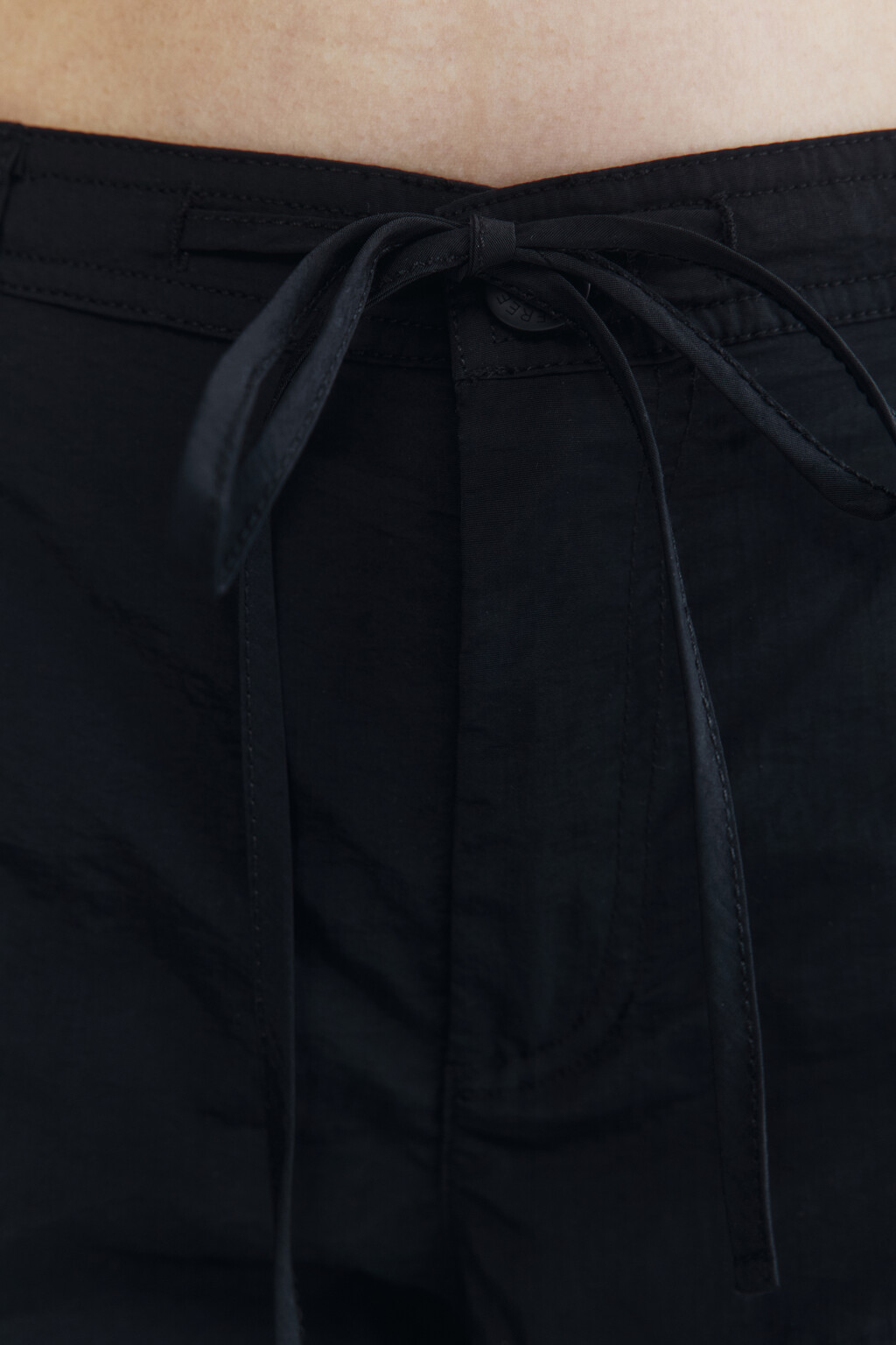 Брюки-капри широкие из нейлона - цвет черный - 7