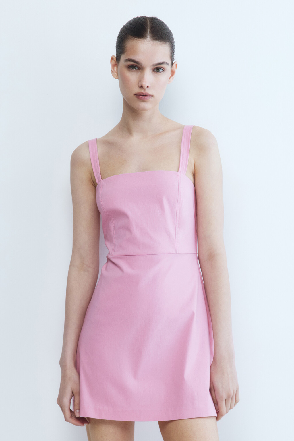 Сарафан мини приталенный на широких бретелях - цвет розовый - 2