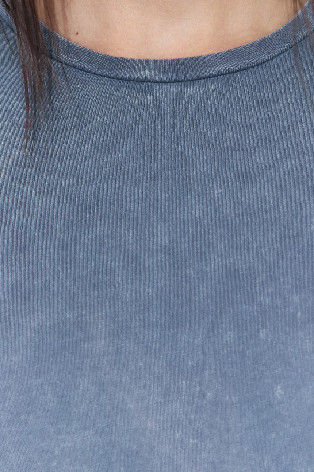 Платье-футболка мини хлопковое с ярусной юбкой - цвет голубой - 6