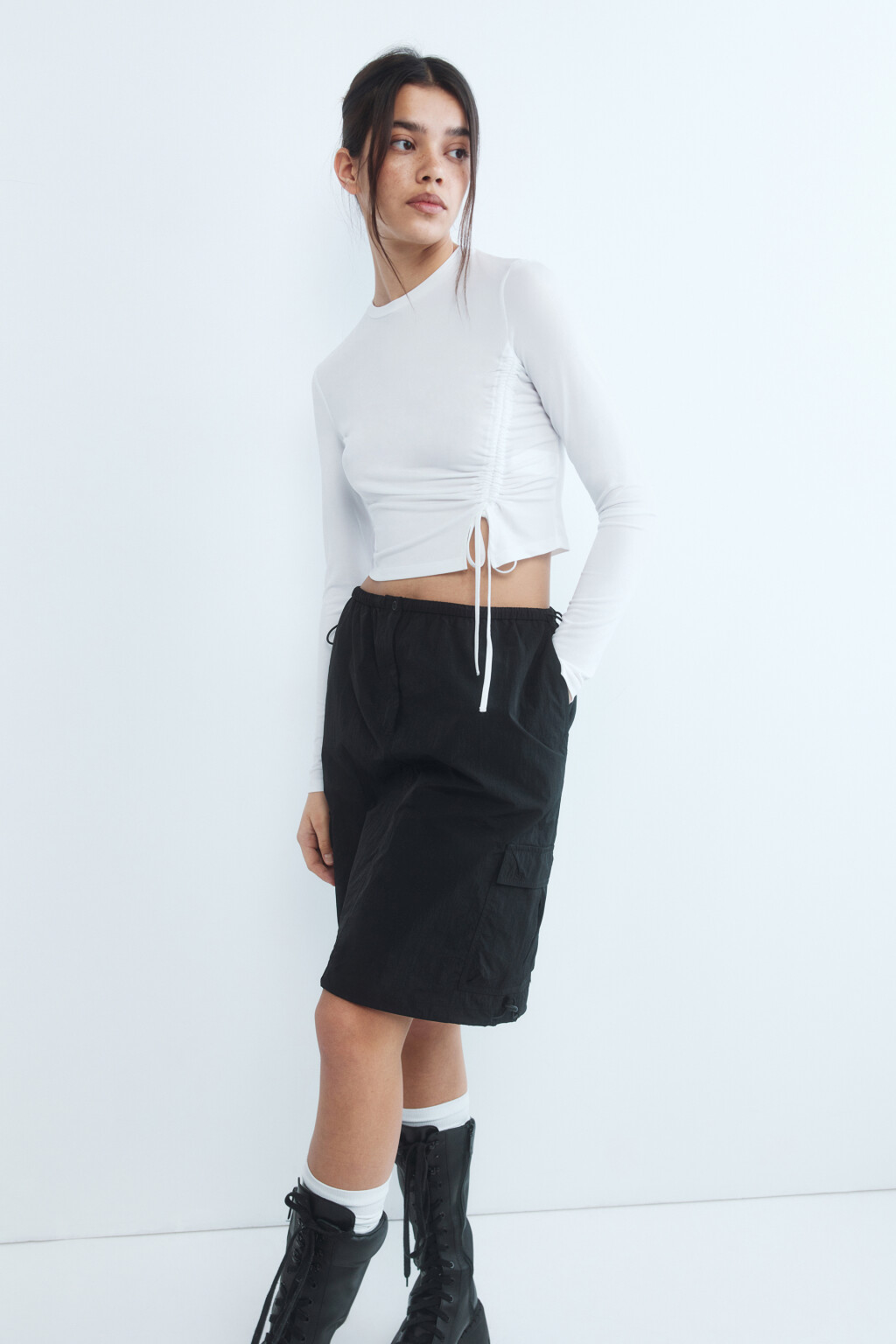 Лонгслив укороченный с кулиской - цвет белый - 1