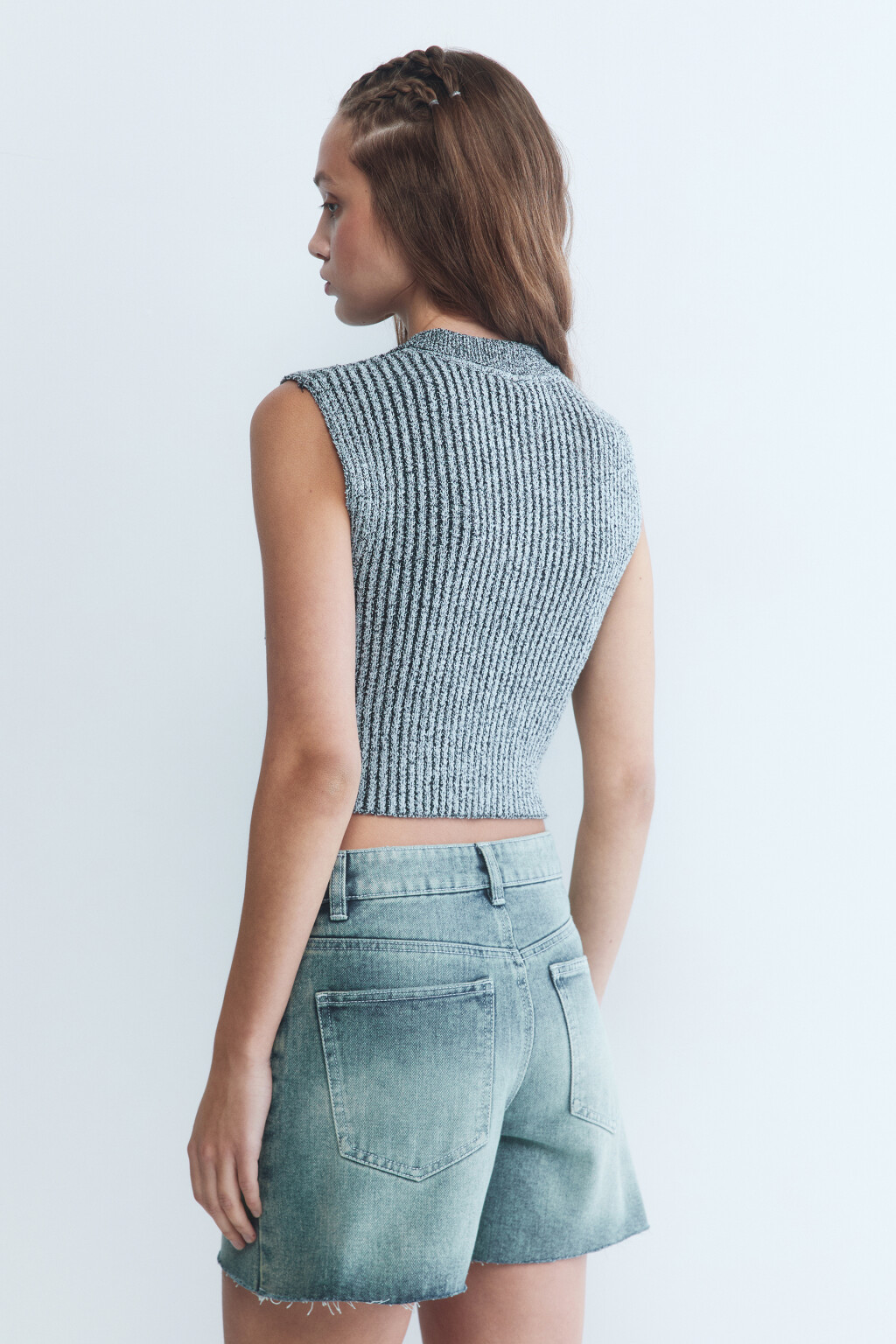Жилет вязаный укороченный с воротником-поло - цвет голубой - 4