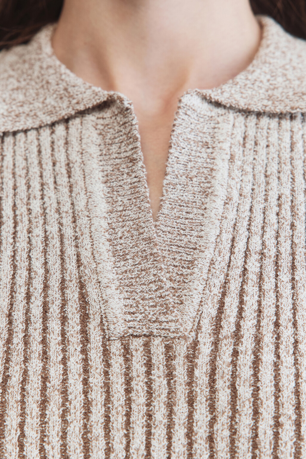 Жилет вязаный укороченный с воротником-поло - цвет бежевый - 6