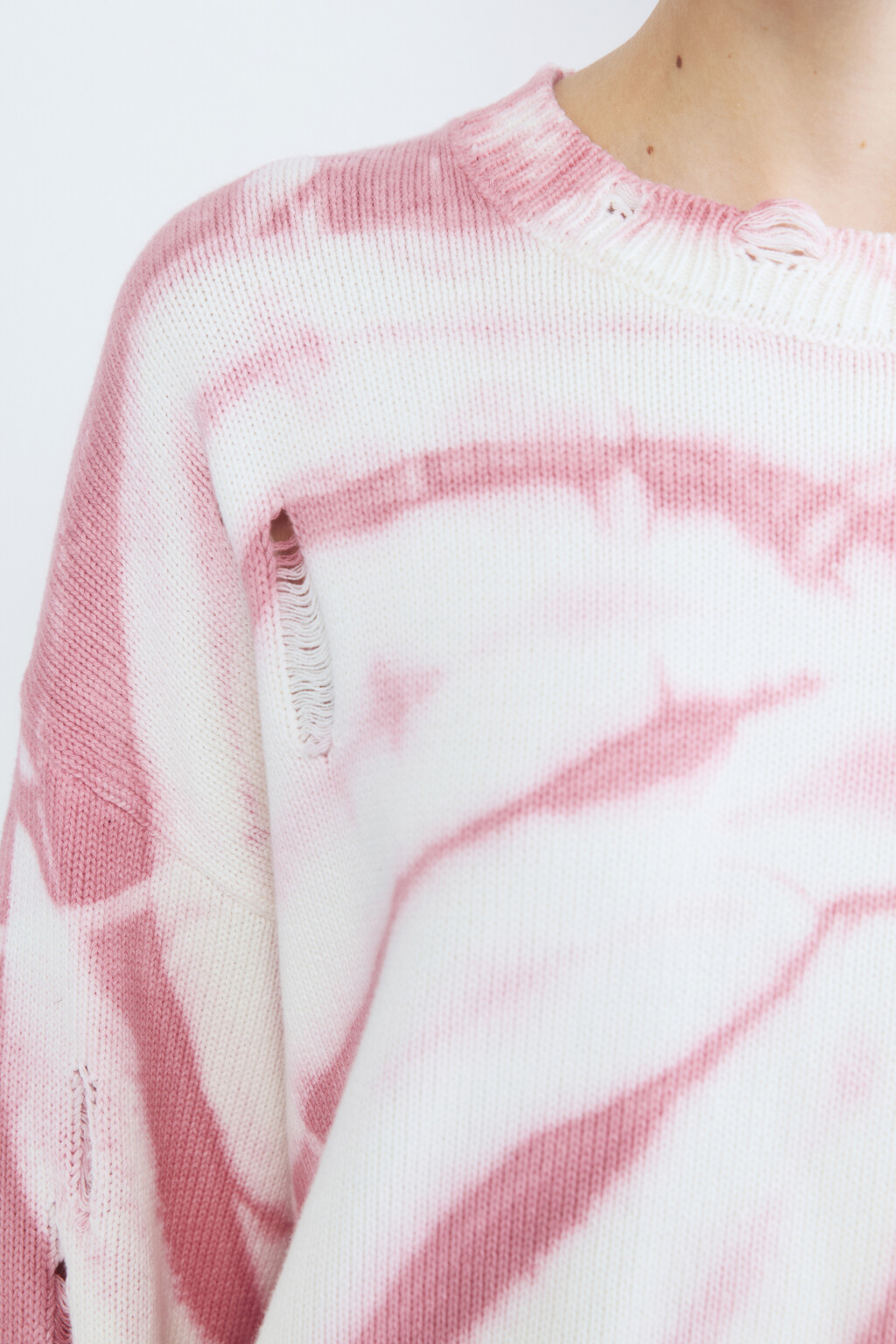 Джемпер вязаный рваный с принтом тай-дай - цвет розовый - 6