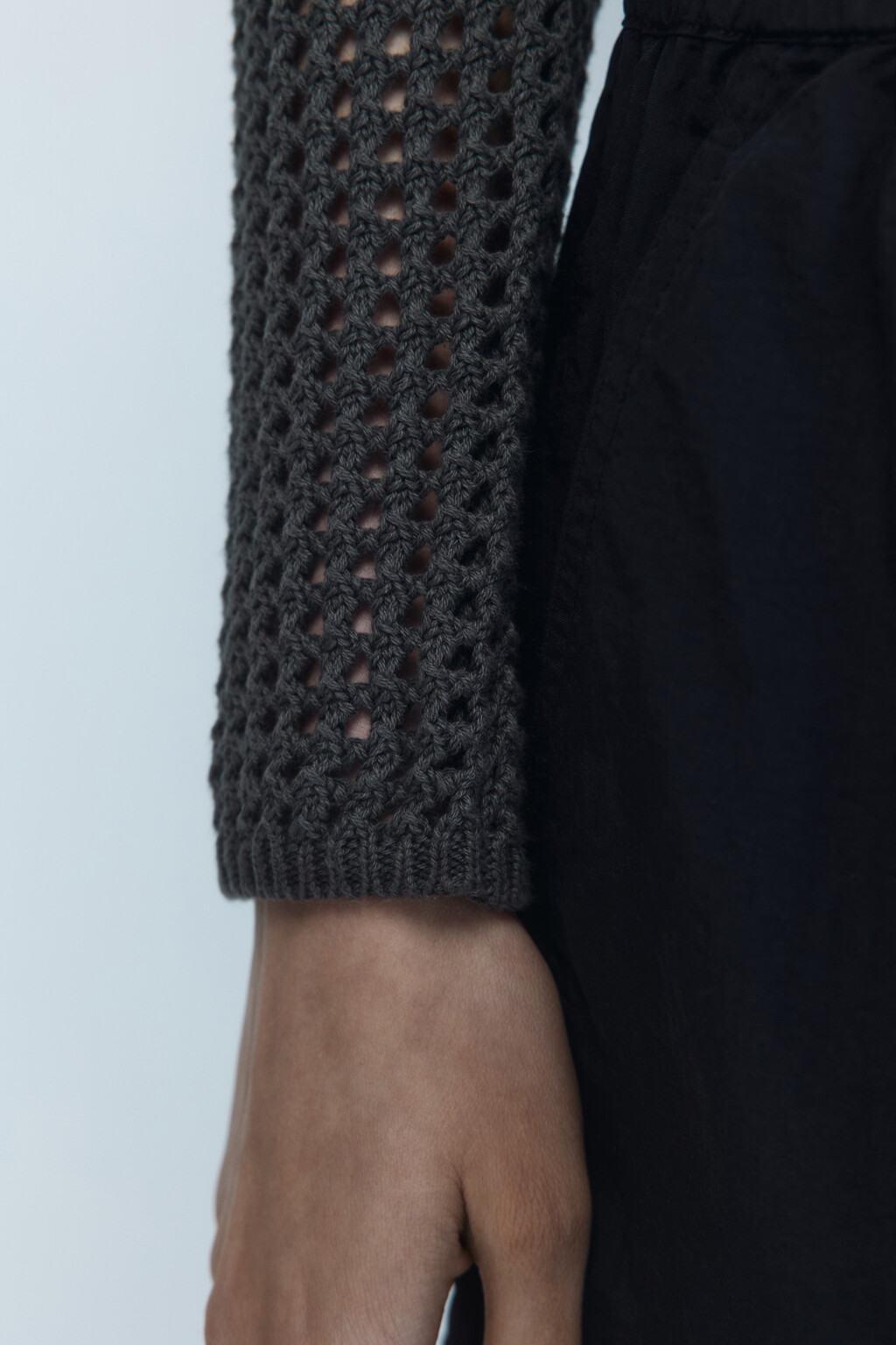 Болеро вязаное ажурное с длинными рукавами - цвет серый - 8