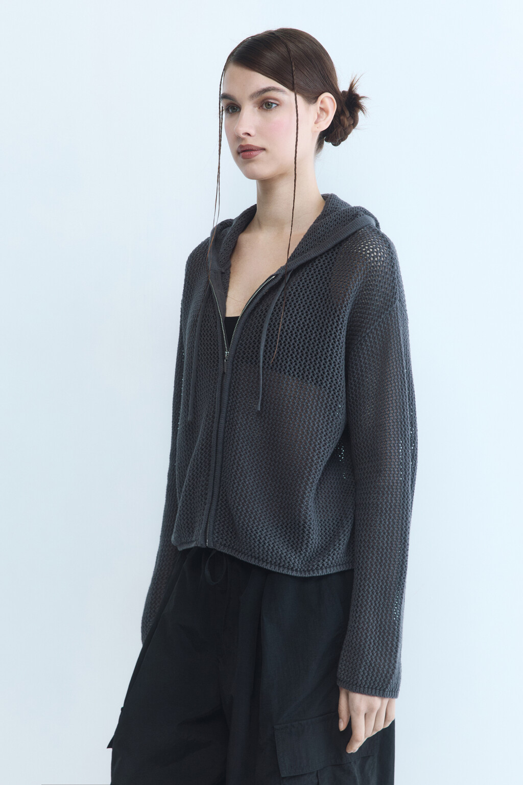 Кардиган на молнии ажурный с капюшоном - цвет серый - 3