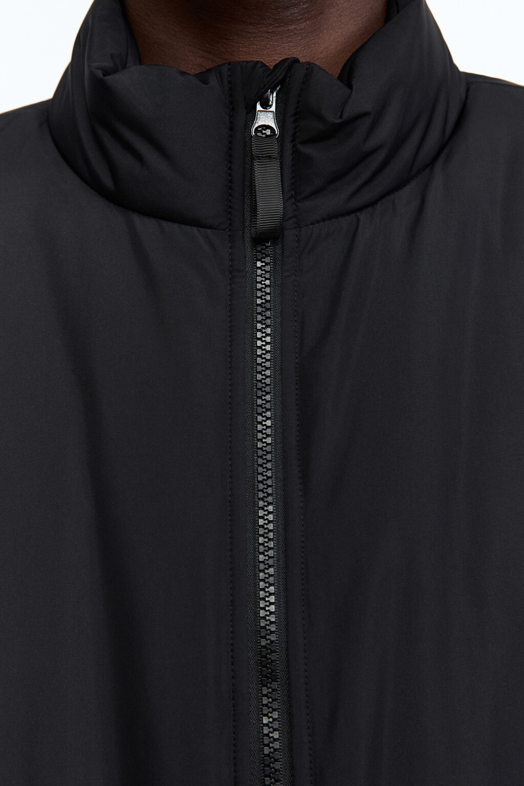 Куртка-бомбер с воротником-стойкой - цвет черный - 7