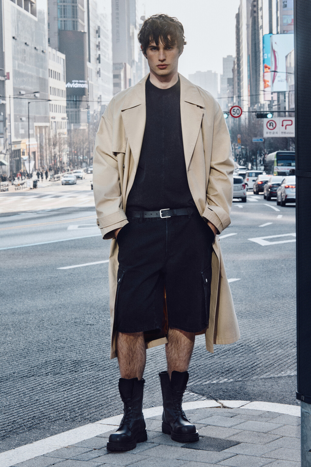 Плащ-тренчкот двубортный с поясом - цвет бежевый - 9