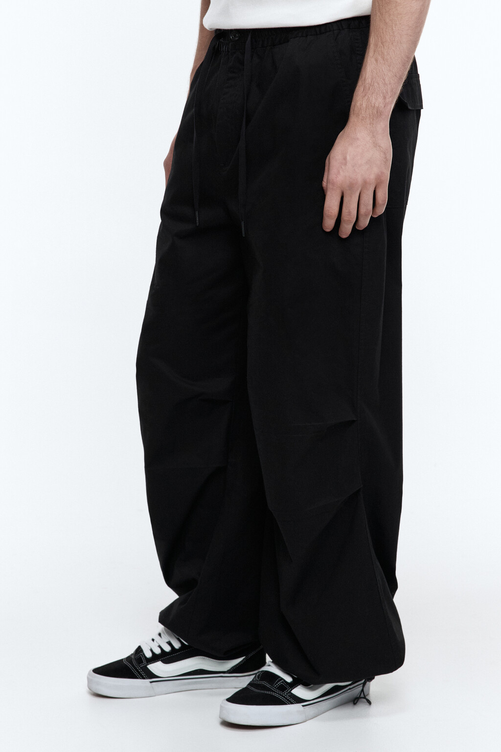 Брюки-парашюты хлопковые с утяжками - цвет черный - 3