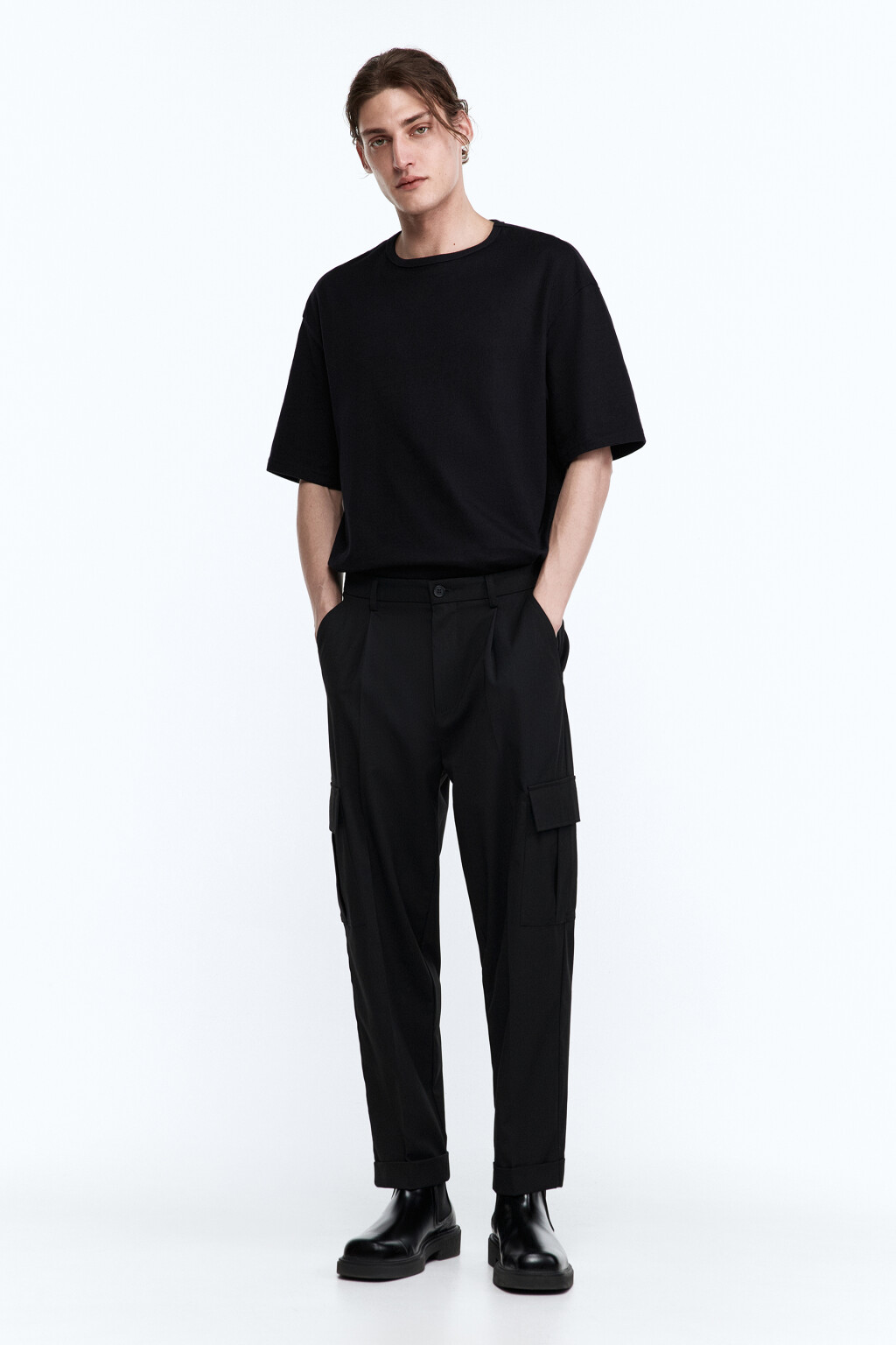 Брюки костюмные с карманами карго - цвет черный - 5