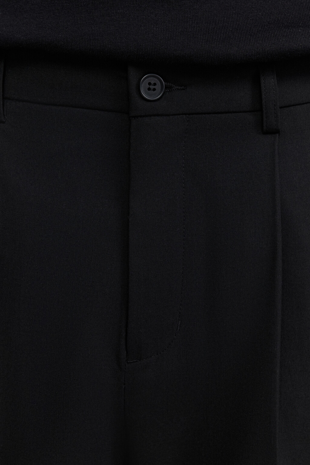 Брюки костюмные с карманами карго - цвет черный - 6