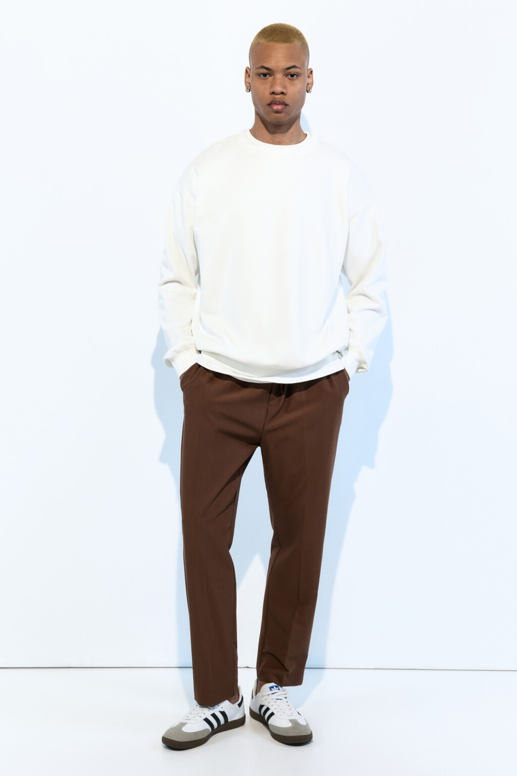 Брюки прямые костюмные с поясом на завязках - цвет коричневый - 5