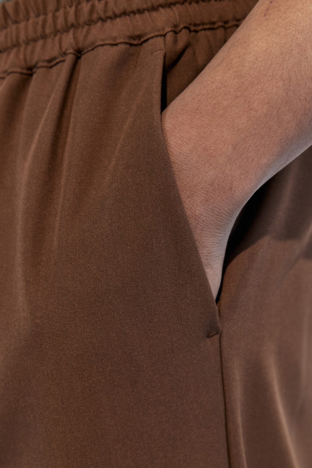 Брюки прямые костюмные с поясом на завязках - цвет коричневый - 6