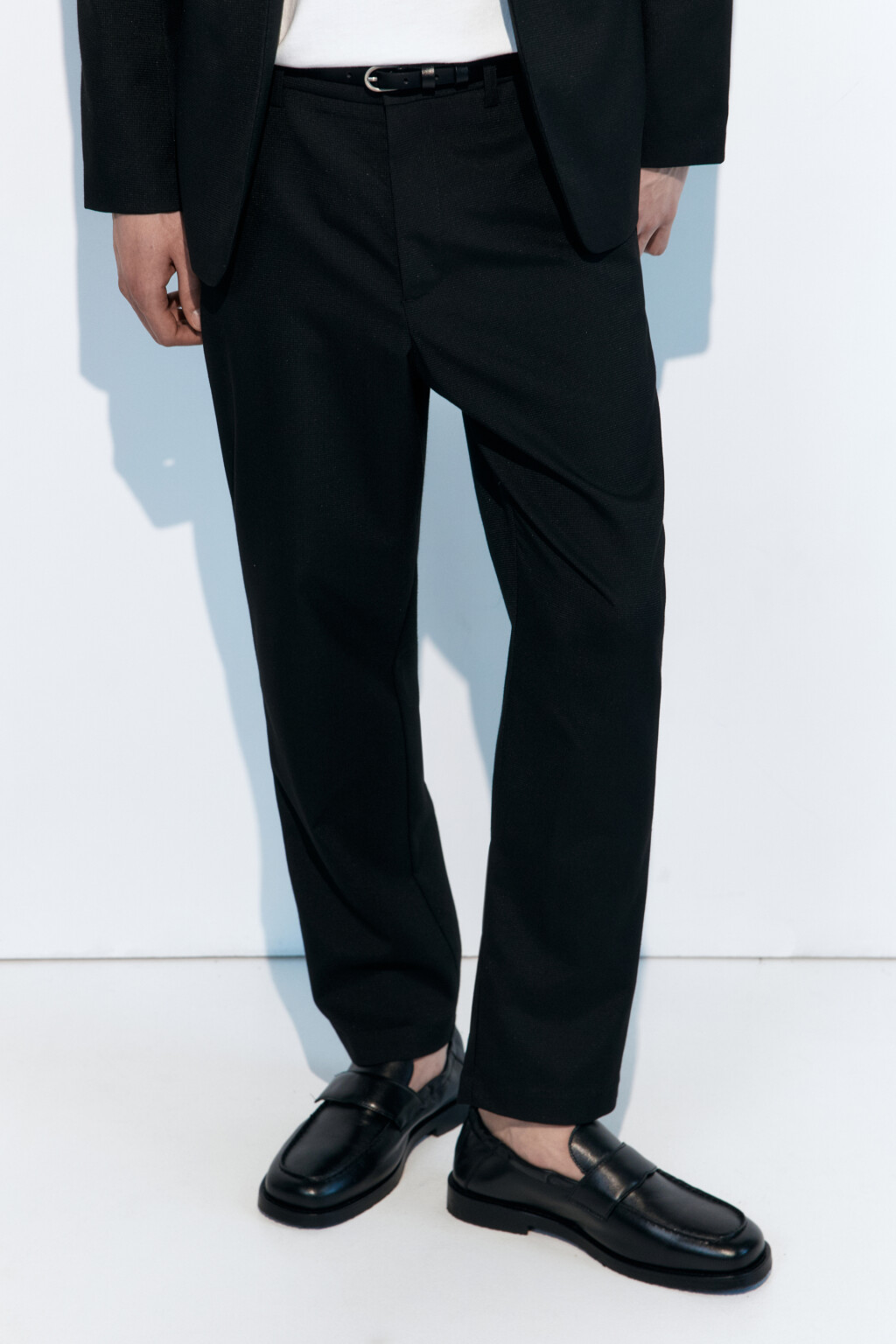 Брюки прямые из костюмной ткани - цвет черный - 1