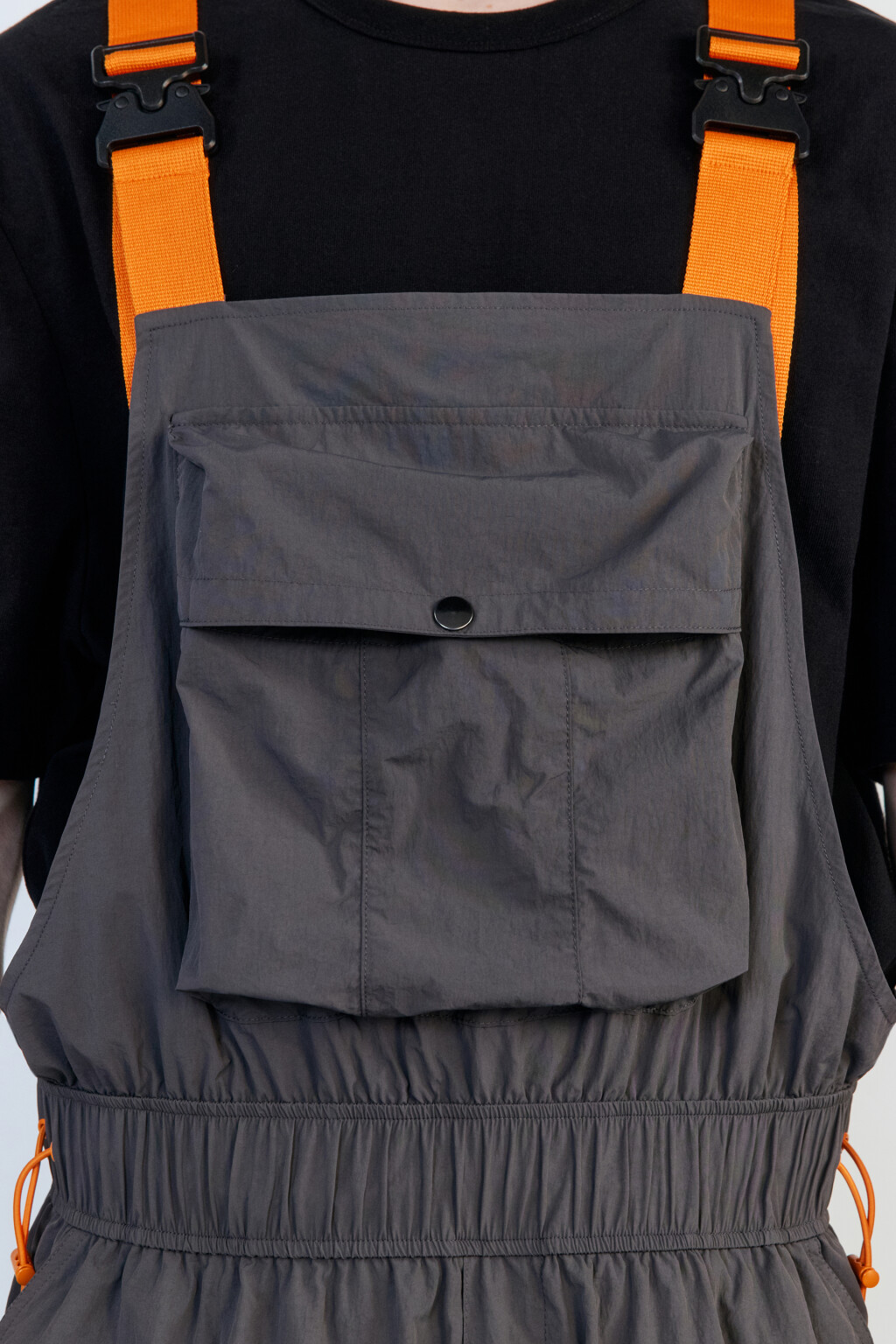 Комбинезон с лямками и накладными карманами - цвет серый - 7