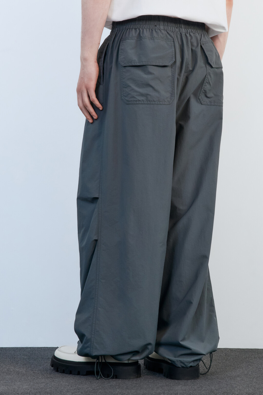 Брюки-парашюты широкие с драпировками - цвет зеленый - 5