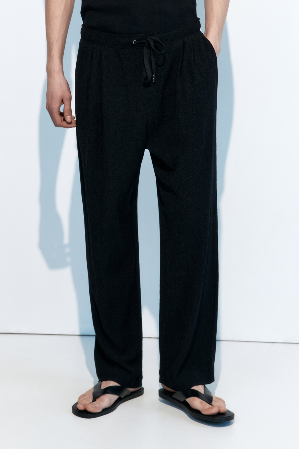 Брюки костюмные с поясом на завязках - цвет черный - 2