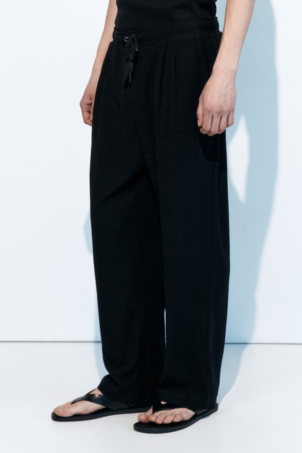 Брюки костюмные с поясом на завязках - цвет черный - 3