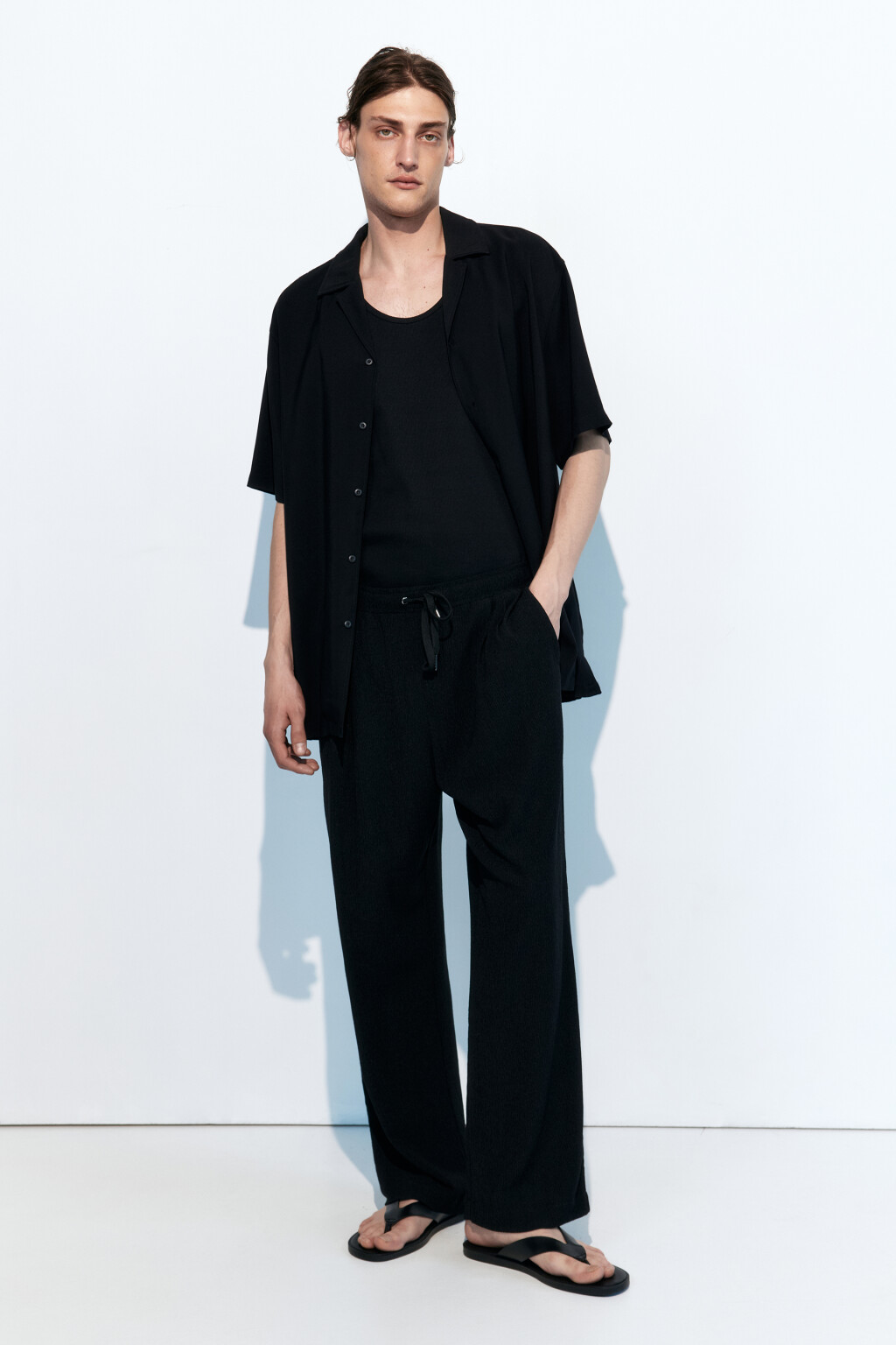 Брюки костюмные с поясом на завязках - цвет черный - 5