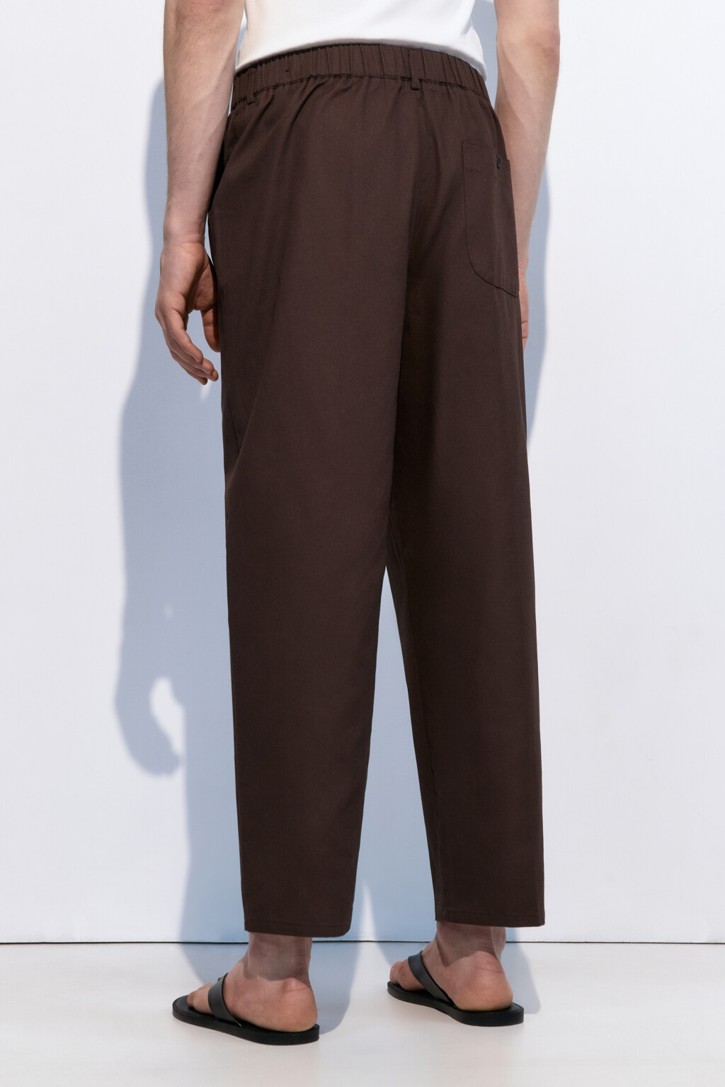 Брюки зауженные хлопковые однотонные - цвет коричневый - 4