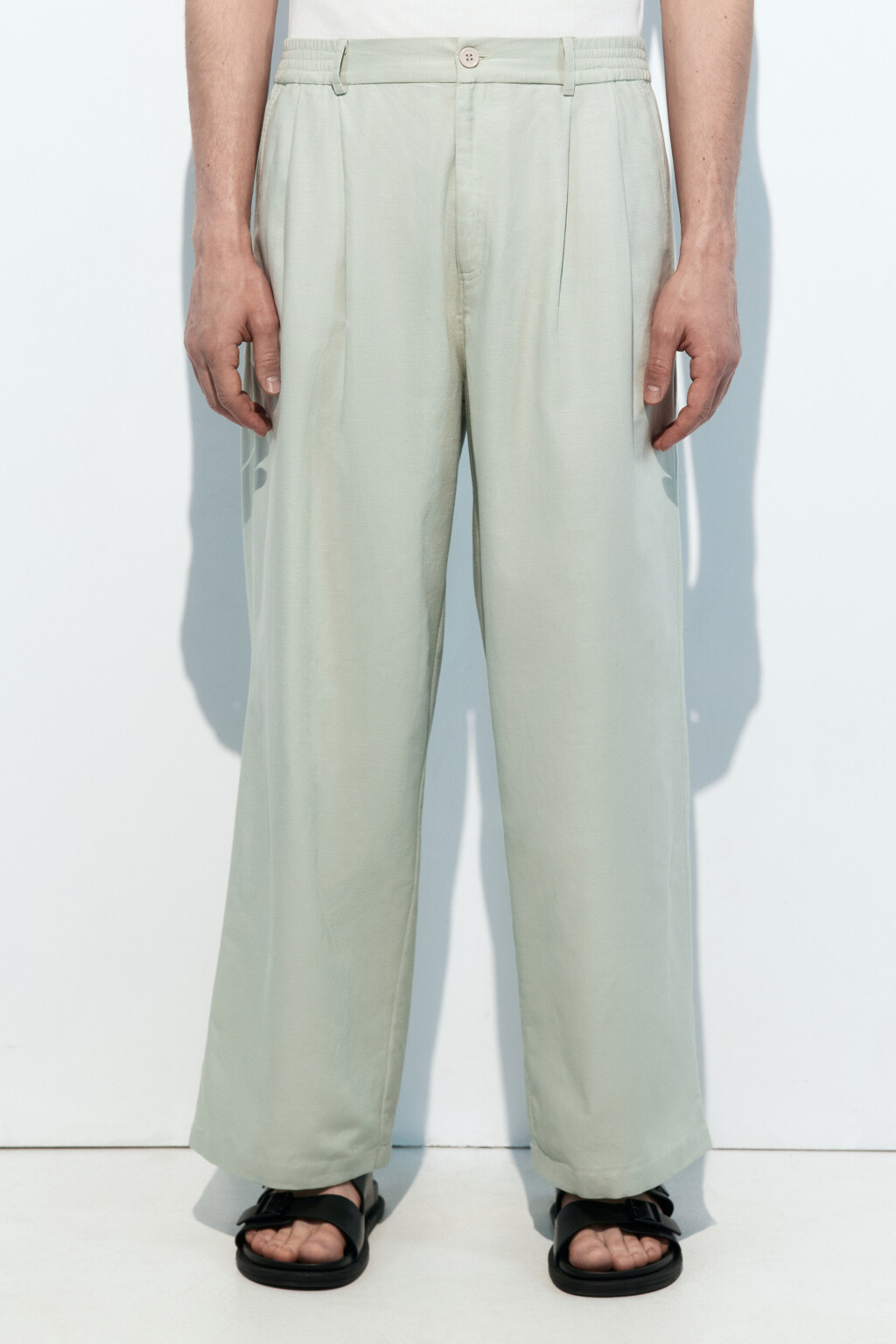 Брюки костюмные из льняной ткани - цвет зеленый - 2
