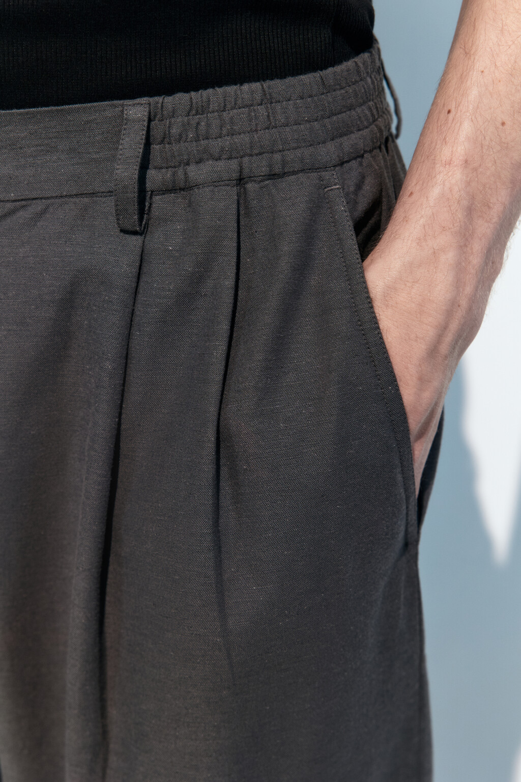 Брюки костюмные из льняной ткани - цвет серый - 7