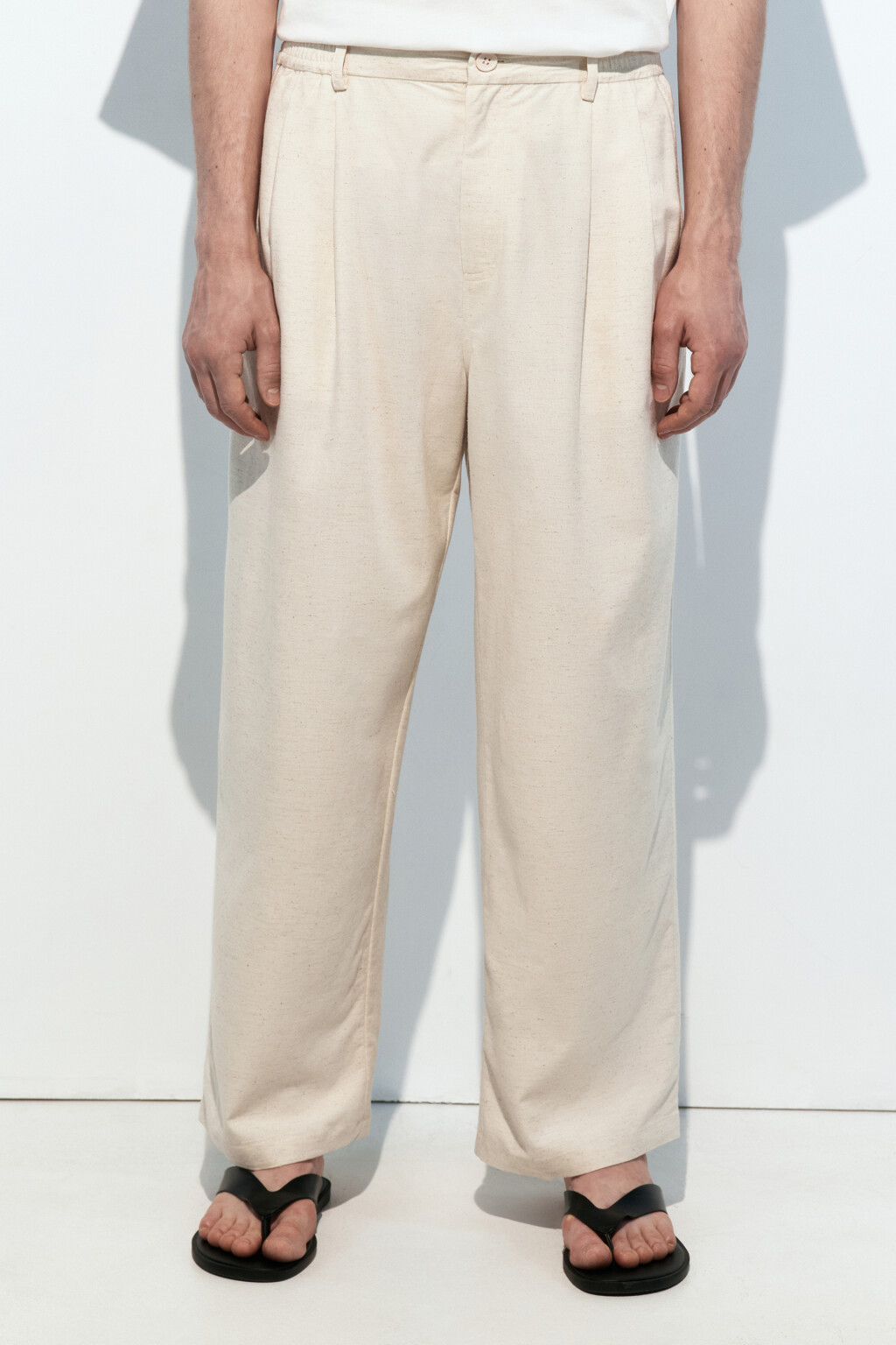 Брюки костюмные из льняной ткани - цвет бежевый - 2