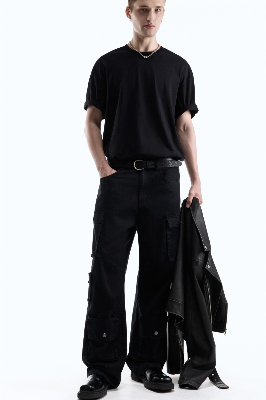 Джинсы-карго прямые с накладными карманами - цвет черный - 1