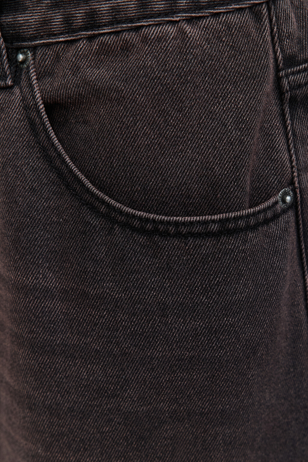 Джинсы широкие со стиркой dirty wash и пятнами - цвет коричневый - 7