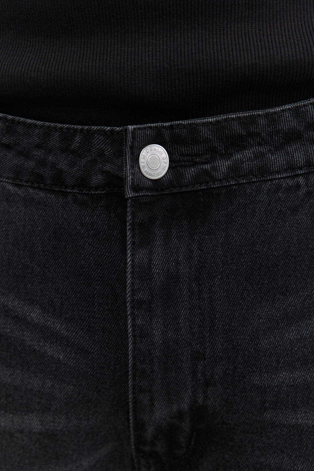 Джинсы прямые с декоративной петлей - цвет серый - 6