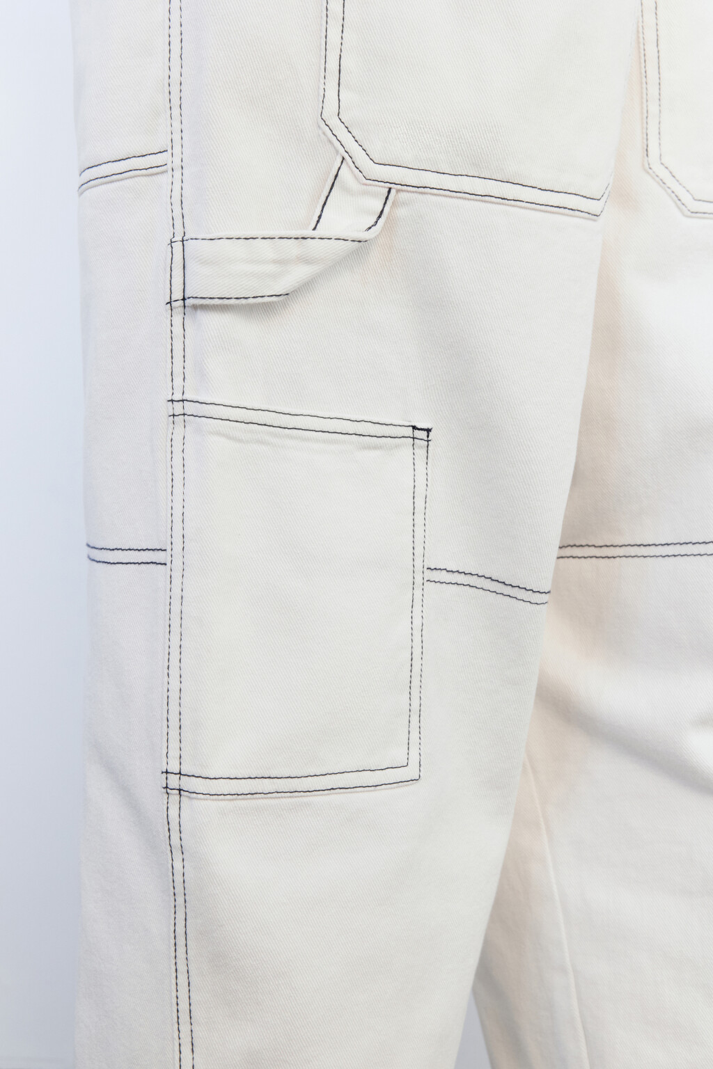 Джинсы широкие с контрастными швами - цвет белый - 7