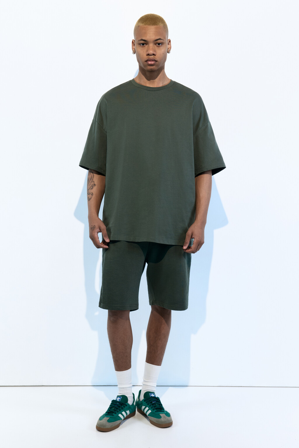 Шорты из футера с поясом на завязках - цвет зеленый - 6