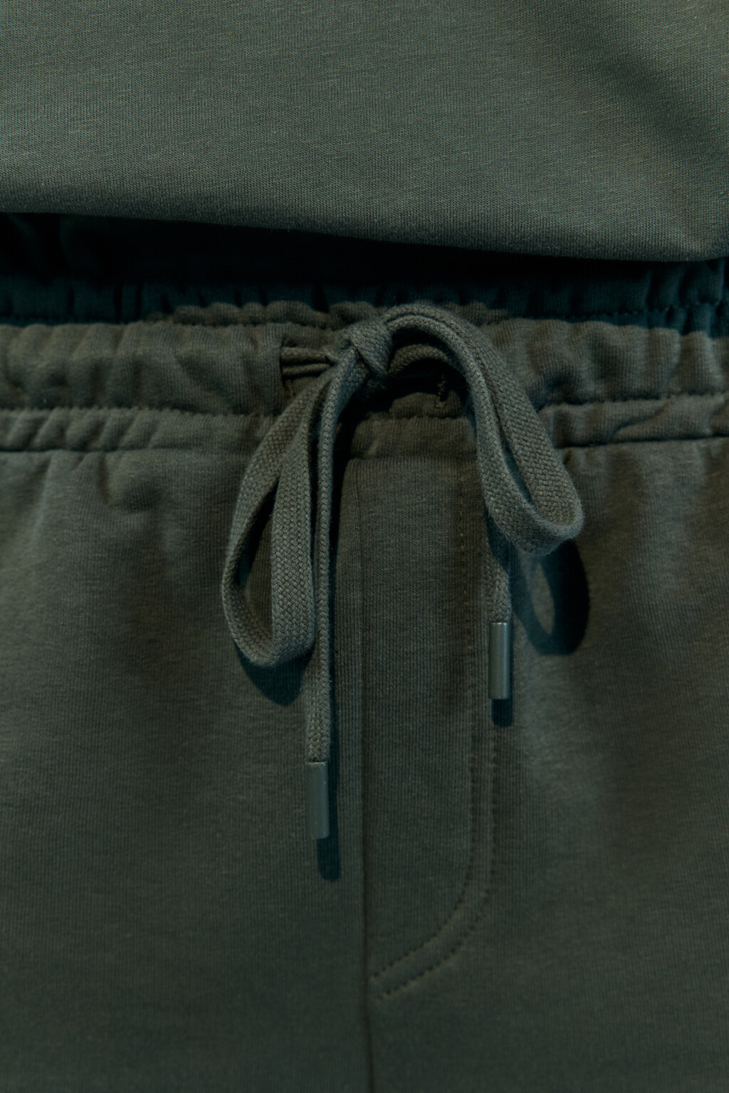 Шорты из футера с поясом на завязках - цвет зеленый - 7