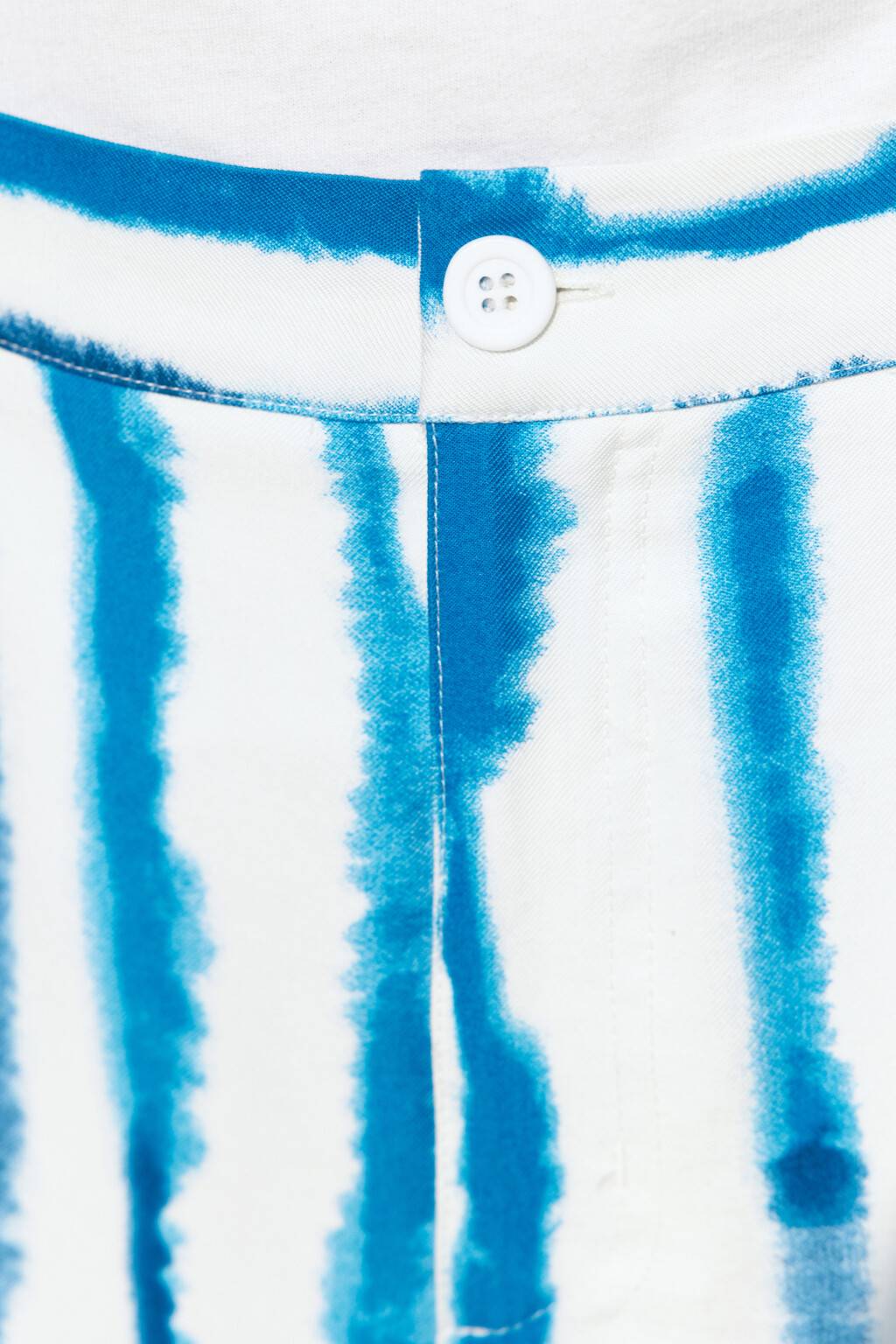 Шорты-бермуды вискозные с принтом - цвет белый - 6